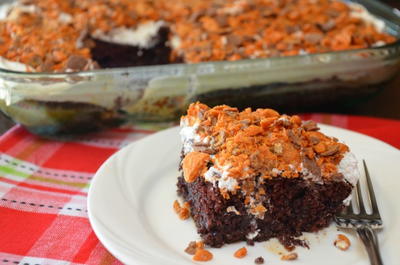 How to Make the Best Butterfinger Cake