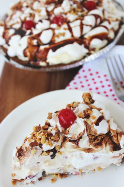 No Bake Banana Split Pie