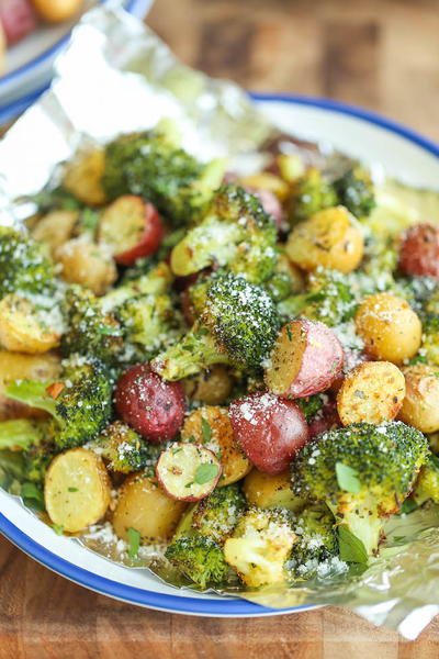 Garlic Parmesan Broccoli and Potatoes in Foil