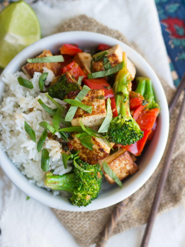 Thai Basil Tofu Stir-Fry | RecipeLion.com