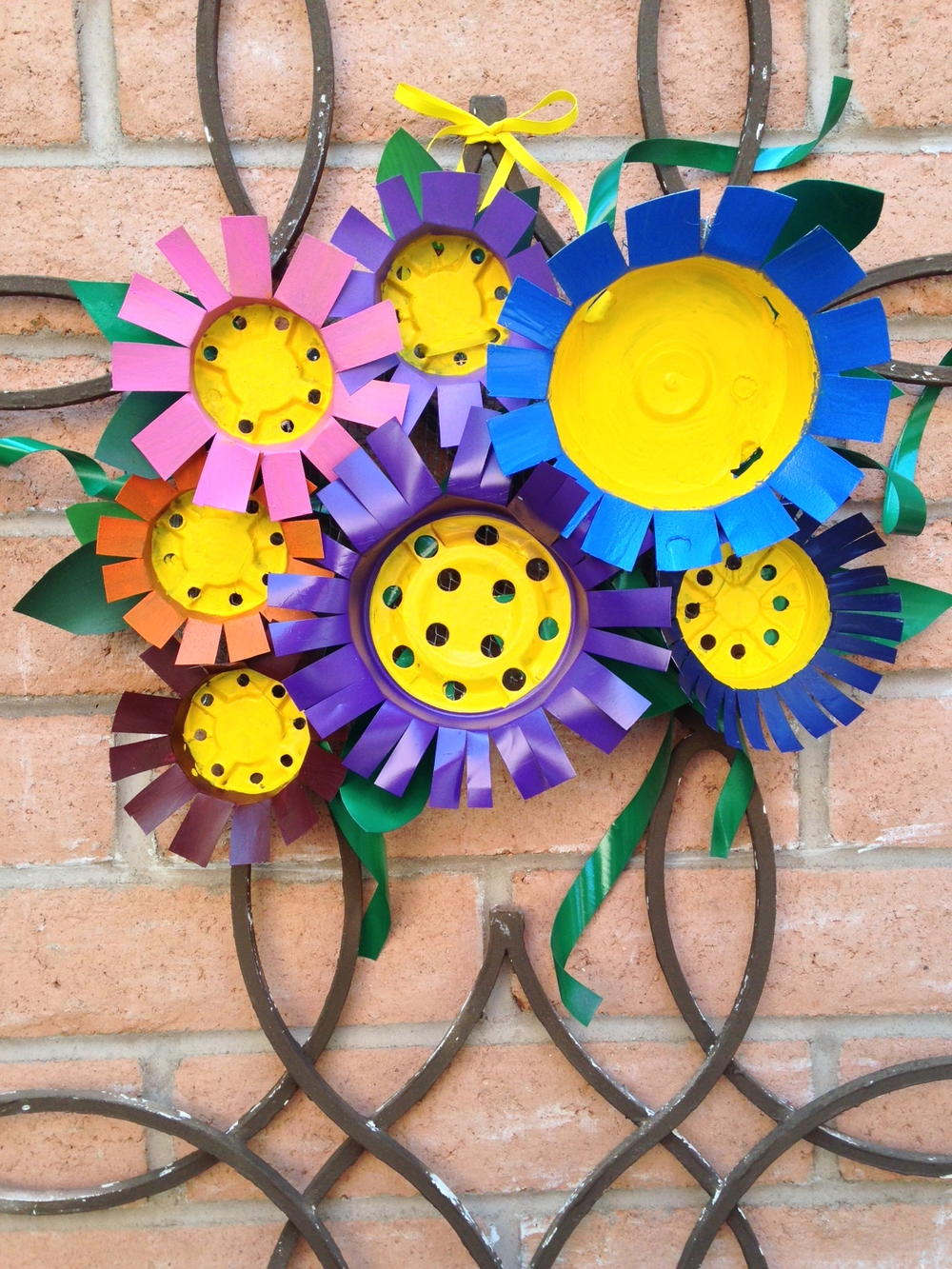 Flowery Front Door Recycled Craft | FaveCrafts.com