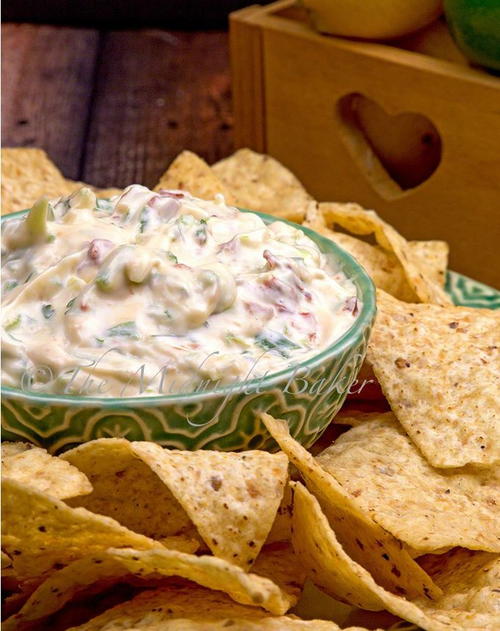 Southern Chipotle Onion Dip Recipe | FaveSouthernRecipes.com