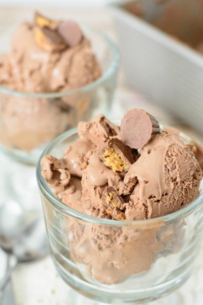 No Churn Chocolate Peanut Butter Cup Ice Cream