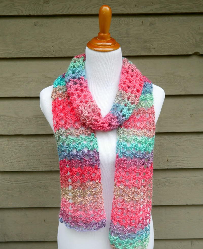 21 Quick and Easy Crochet Scarves | AllFreeCrochet.com