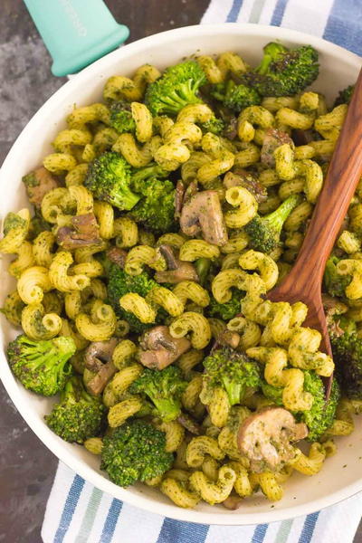 Basil Pesto Pasta with Broccoli and Mushrooms
