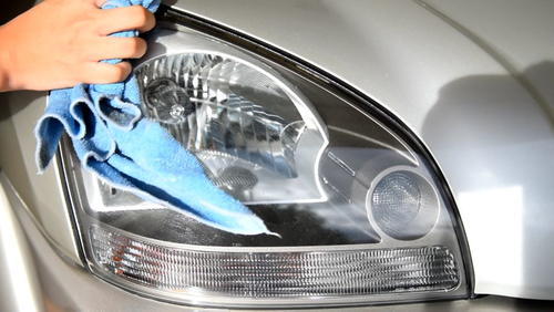 How to Clean Headlights