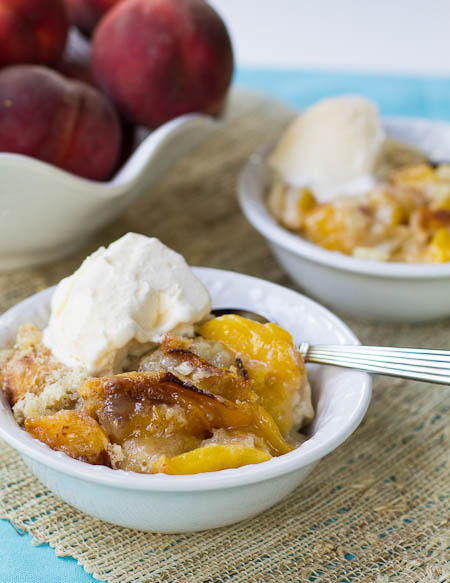 Slow Cooker Southern Peach Cobbler | FaveSouthernRecipes.com