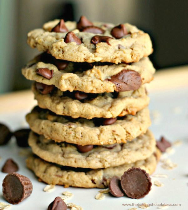 Reese’s Peanut Butter Cup Chocolate Chip Oatmeal Cookies