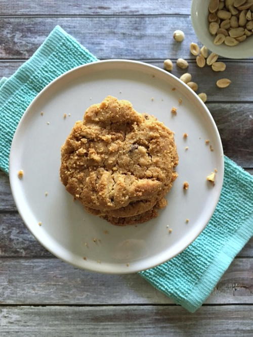 Flourless Chocolate Chip Peanut Butter Cookies