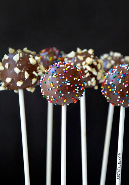 Festive Chocolate No-Bake Cake Pops