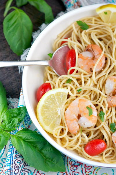 Simple Garlic and Herb Shrimp Pasta