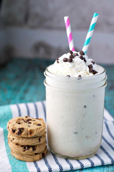 Chocolate Chip Cookie Dough Protein Smoothie