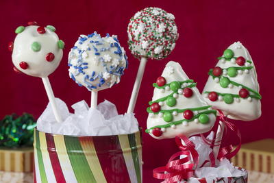 Christmas Cake Pops