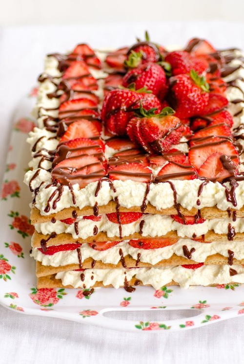 No-Bake Strawberry Icebox Cake