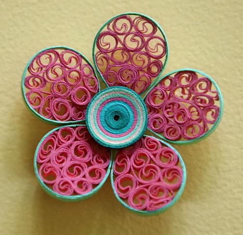 Beehive Quilled Flower