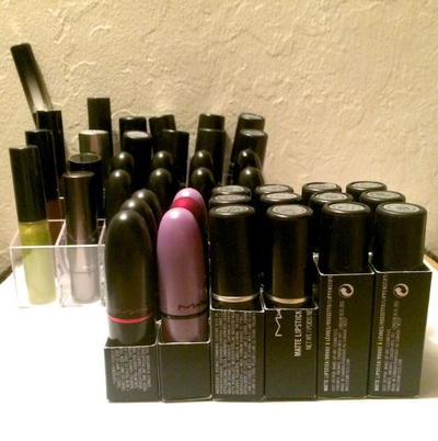 DIY Lipstick Organizer