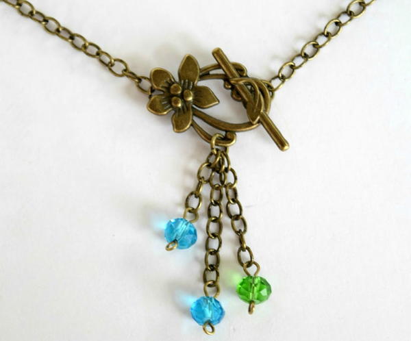 Floral Toggle Clasp Chain Necklace