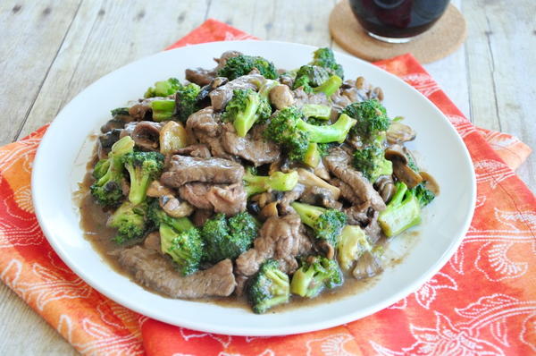 Red Wine Beef Broccoli With Mushroom