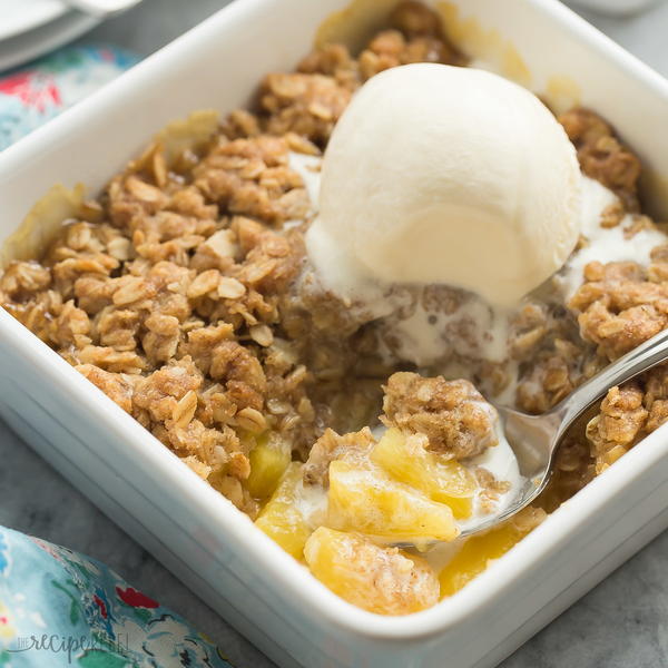 Delicious Pineapple Crisp