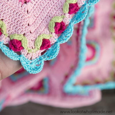 How to Crochet a Rose Border
