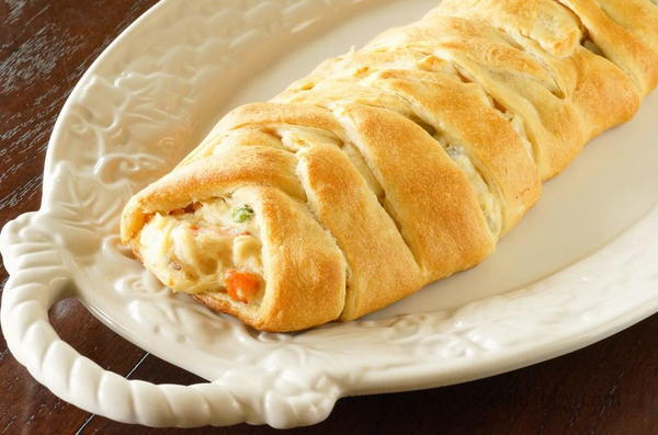 Chicken Pot Pie Crescent Braid