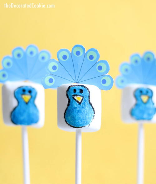 Peacock Marshmallow Pops