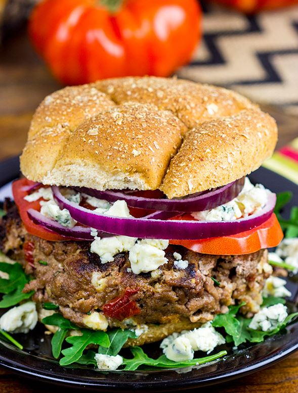 Sun Dried Tomato and Gorgonzola Burgers | FaveSouthernRecipes.com