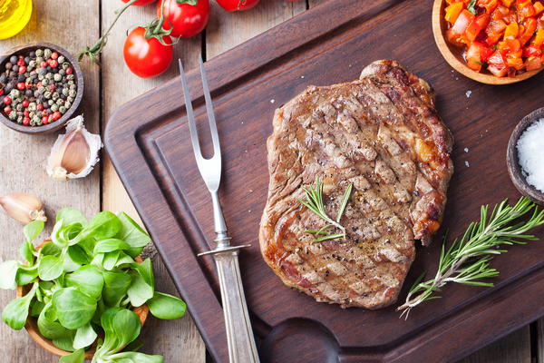 How To Grill The Perfect Steak | RecipeLion.com