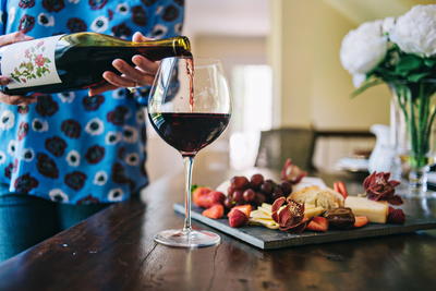 How to Host a Wine Tasting Party