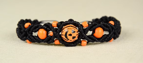 Macrame Jack-O-Lantern DIY Bracelet