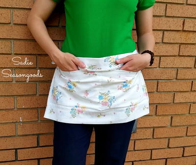 Mom's Vintage Vendor Apron