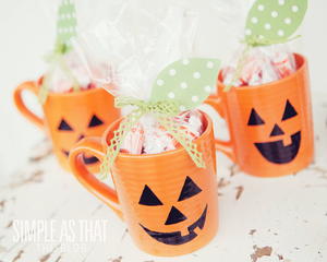 Perky Pumpkin DIY Mugs