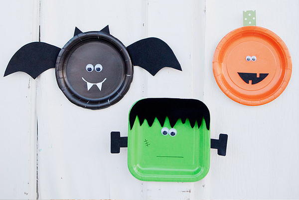 Ghoulish Paper Plates