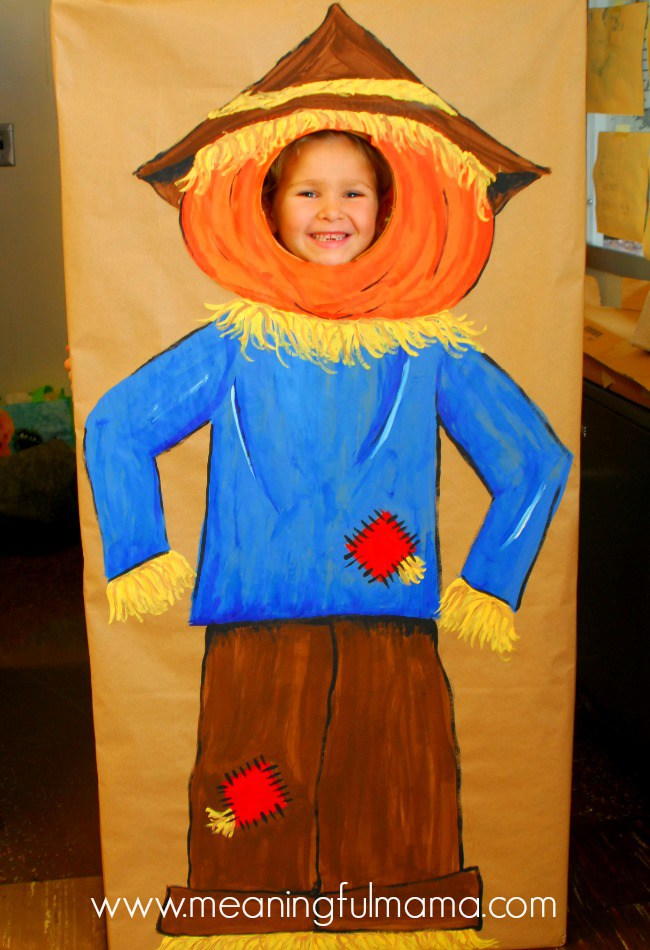 Photo Booth Fall Party Idea | AllFreeKidsCrafts.com