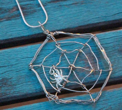 Spooky Spider Wire Necklace