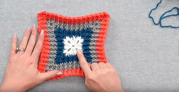 How to Crochet a Blanket: Dynamic Squares Throw, Pt. 1
