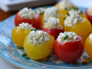 Herb Cream Cheese Stuffed Tomatoes | RecipeLion.com