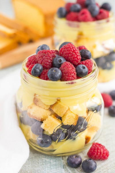 Berry Vanilla Pudding Pound Cake Trifle