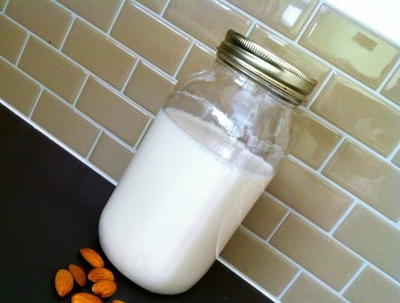 Easy Almond Milk Recipe | DIYIdeaCenter.com