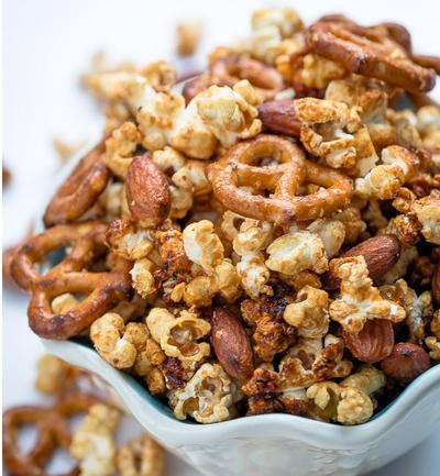 Slow Cooker Caramel Popcorn Snack Mix