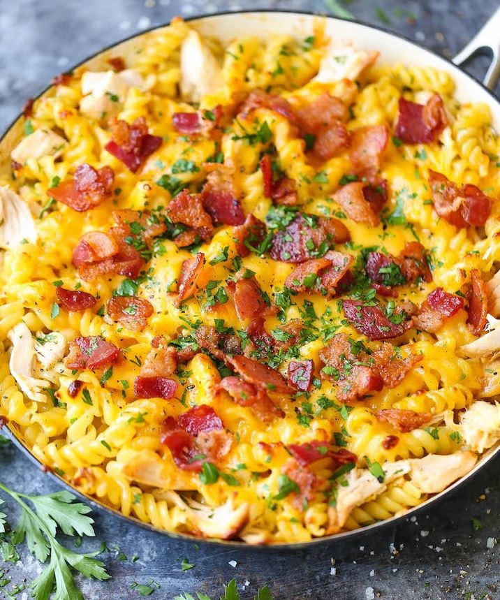 One Pot Chicken Bacon Ranch Pasta | FaveSouthernRecipes.com