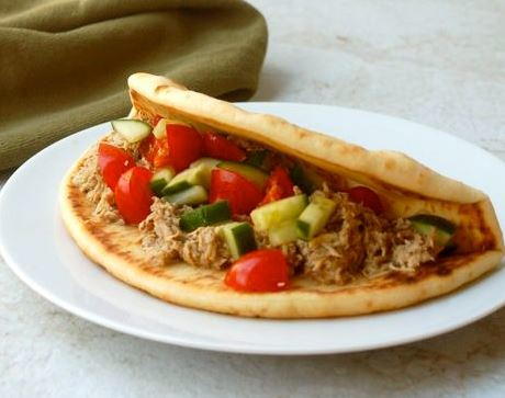 Slow Cooker Greek Chicken Pitas