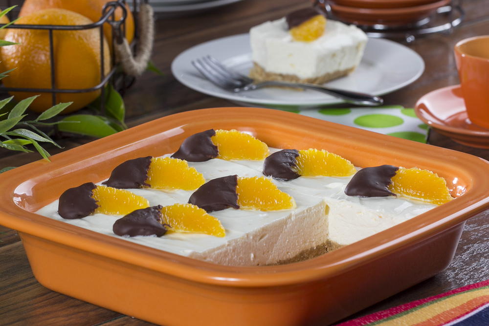Chocolate-Kissed Orange Squares-image