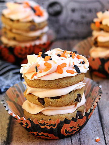 Halloween Cookie Stacks