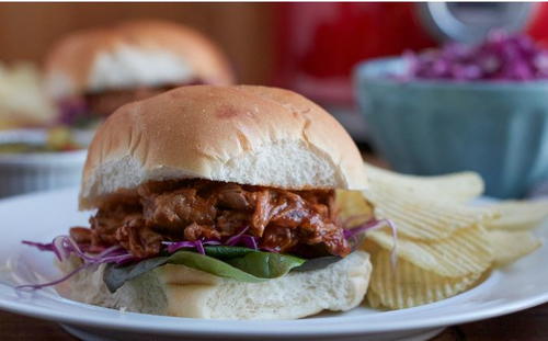 Tangy Slow Cooker Pulled Pork Sandwiches