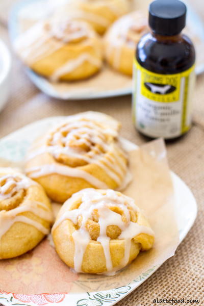 Mini Vanilla Cinnamon Rolls