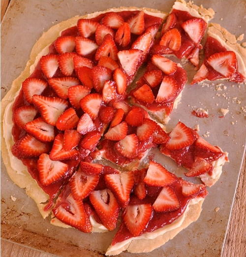 Strawberry Fruit Pizza