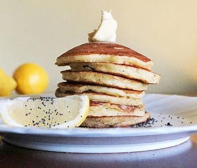 Fluffy Lemon Poppy Seed Pancakes