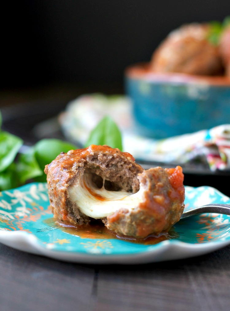 Healthy Slow Cooker MozzarellaStuffed Meatballs