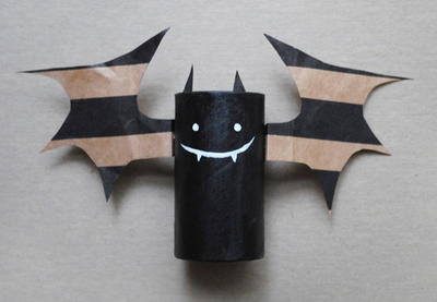 Recycled Bat Halloween Craft